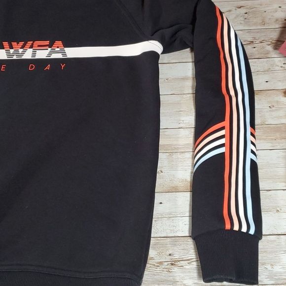 Sarah’s Day x White Fox Boutique | SDX WFA Crewneck Striped Rally‎ Sweatshirt S - Picture 6 of 8